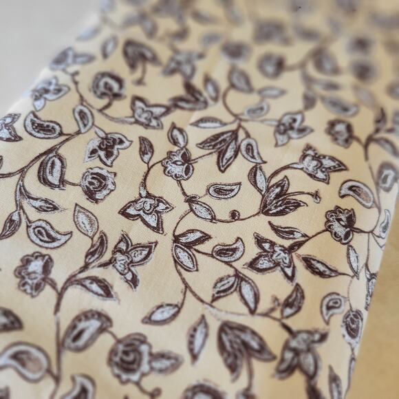 Brown Floral Vine Print Cotton Fabric 2 Yards x 44" Sewing Quilting Crafts - Picture 13 of 13